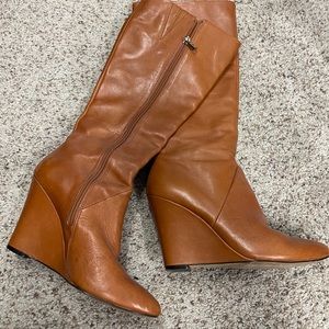 Mid calf leather Wedge Ann Taylor boot